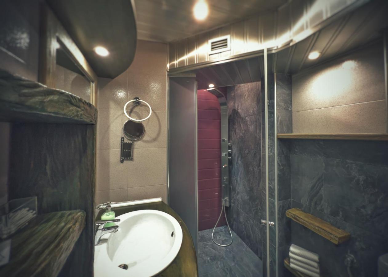 Тhe Bohemian Lodge-Entire House With Sauna Veliko Tarnovo Ngoại thất bức ảnh