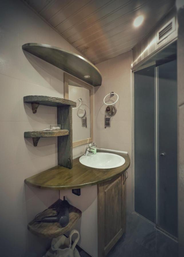 Тhe Bohemian Lodge-Entire House With Sauna Veliko Tarnovo Ngoại thất bức ảnh