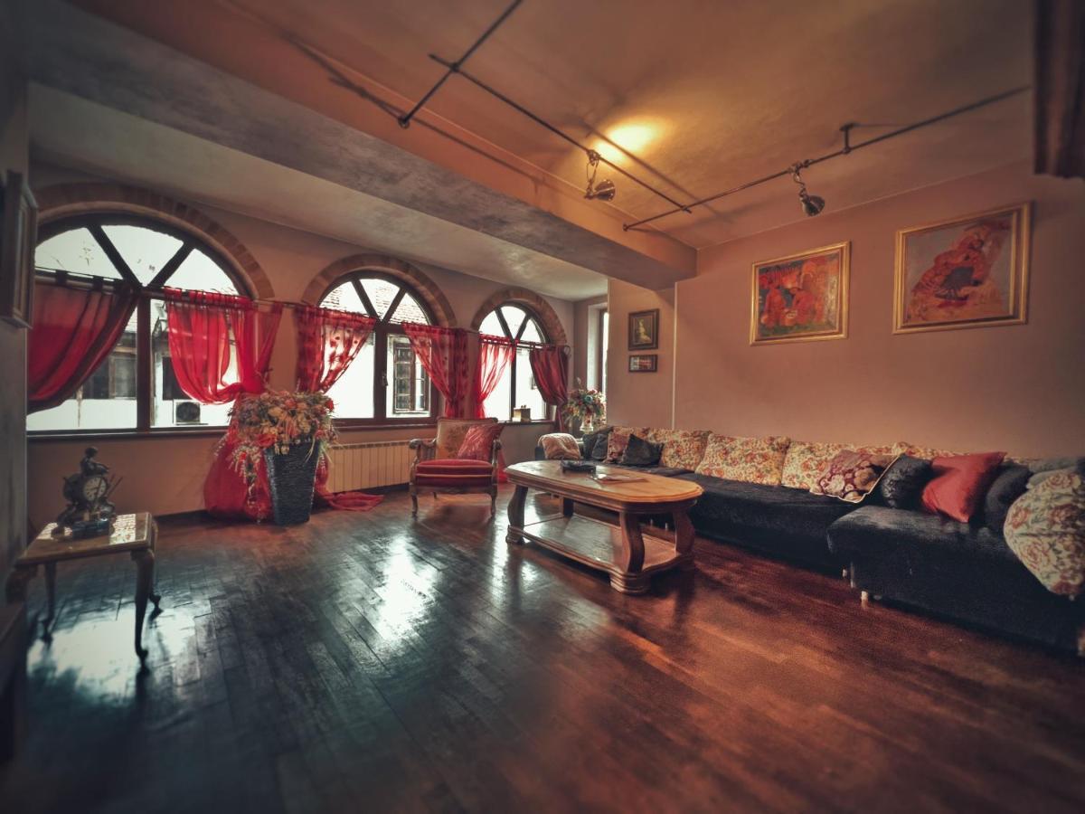 Тhe Bohemian Lodge-Entire House With Sauna Veliko Tarnovo Ngoại thất bức ảnh